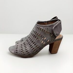 David Aaron Womens Peep Toe Booties Sandals size 7.5 Taupe 3.5" Block Heel Shoes